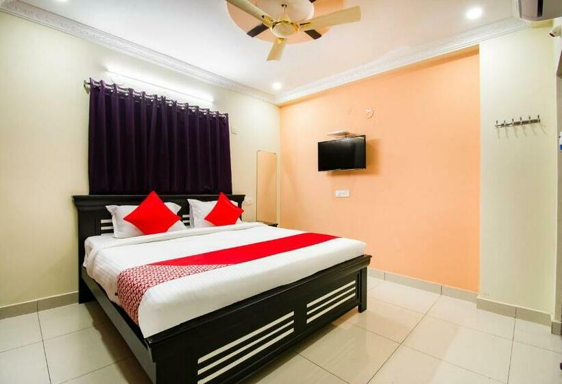 ホテル Oyo 71081 Apple Guest Rooms