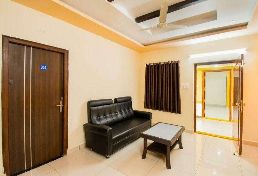 ホテル Oyo 71081 Apple Guest Rooms