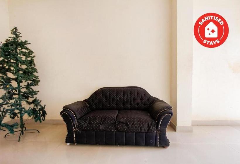 Отель Oyo 71299 Sophia Inn