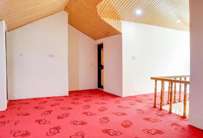 酒店 Oyo 72110 Malik Palace