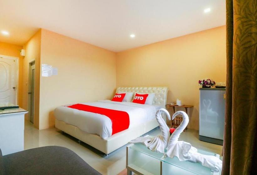 فندق Oyo 952 Ocean Gold Card Ayutthaya