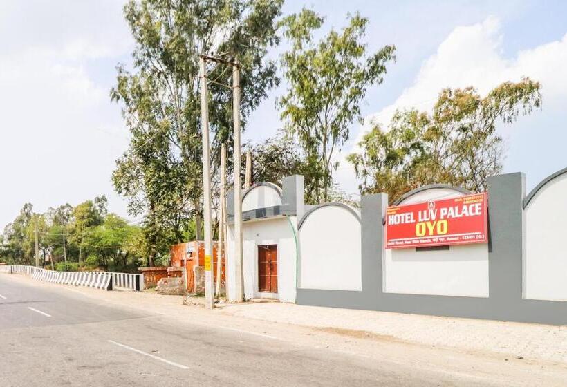 هتل Spot On 66279  Luv Palace