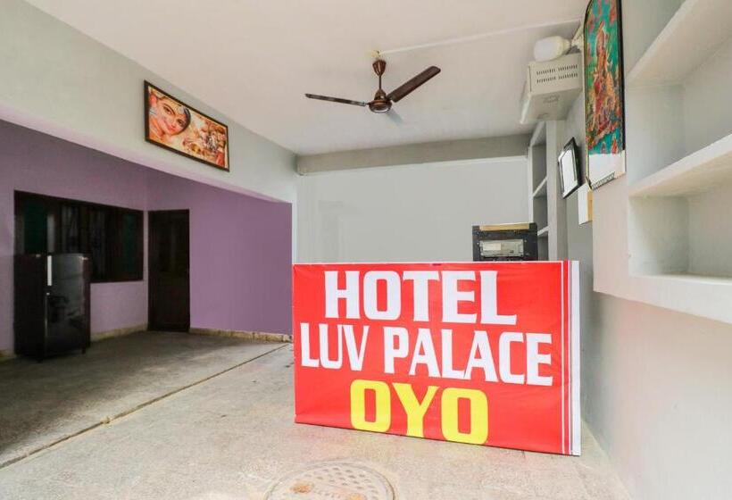 هتل Spot On 66279  Luv Palace