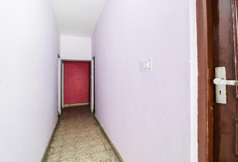 هتل Spot On 66279  Luv Palace