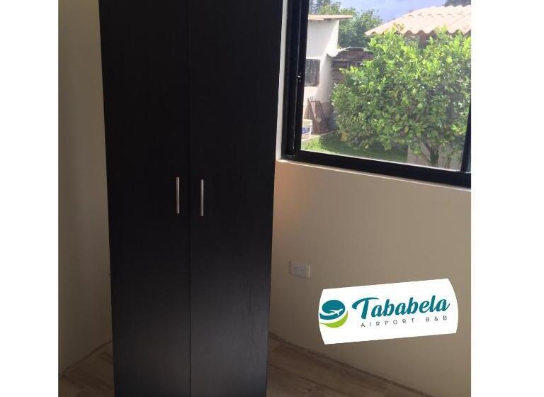 هتل Tababela Airport B&b