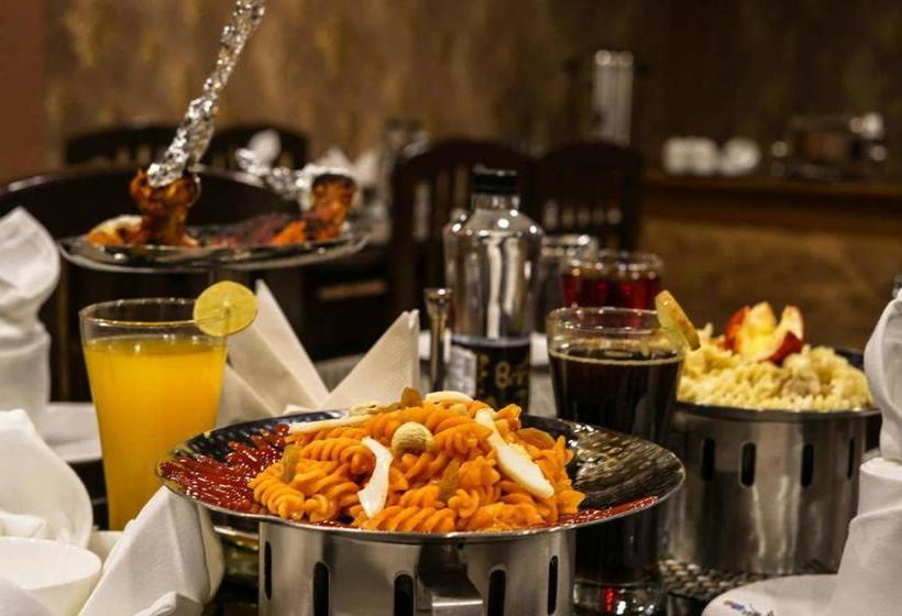 Отель The Grand Kaisar