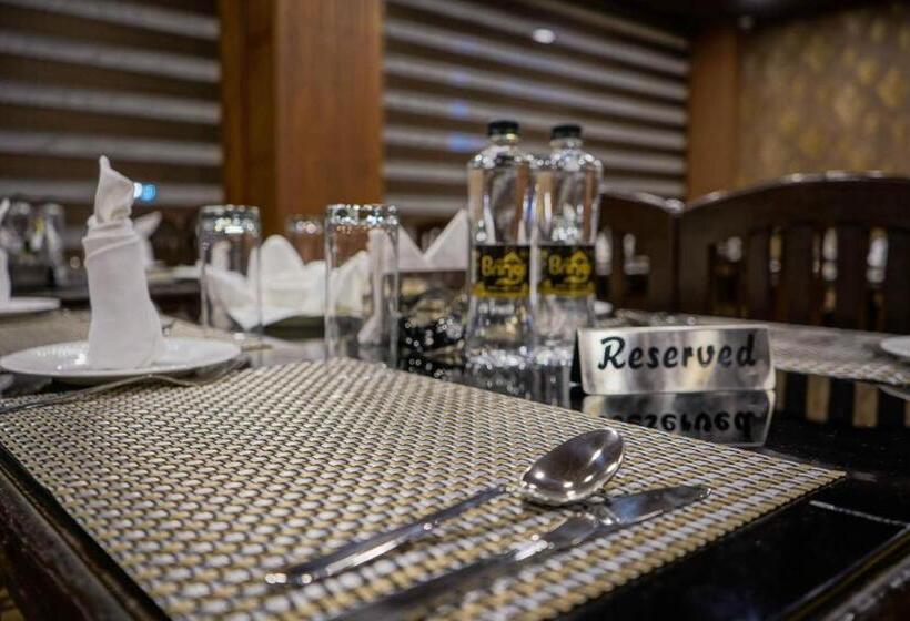 Отель The Grand Kaisar