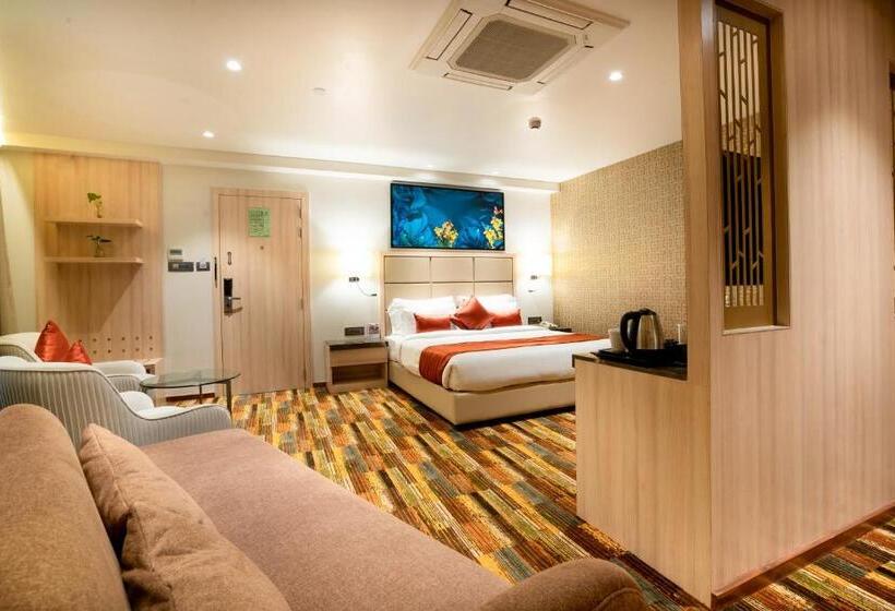 فندق The Orchid Lonavala