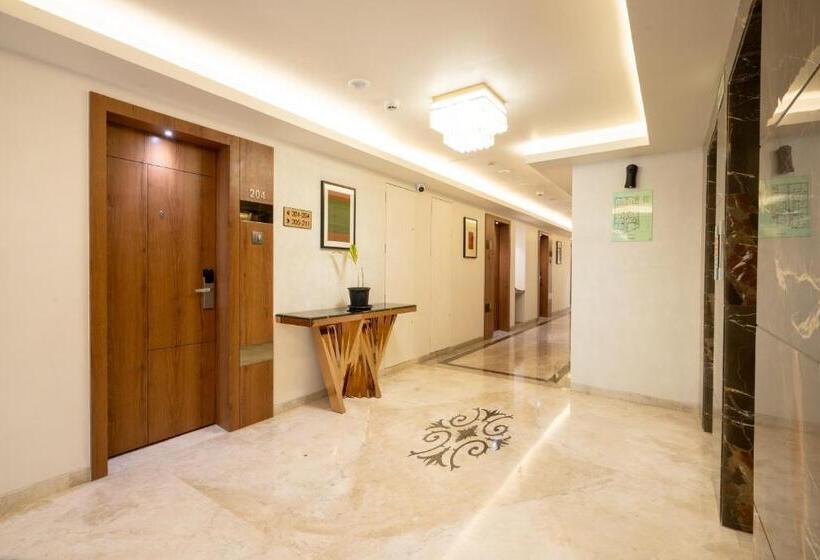 فندق The Orchid Lonavala