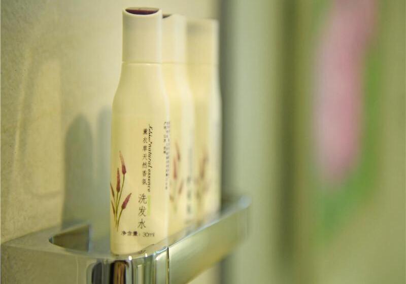 Lavande Hotel Guiyang Flower Orchard Fortune Plaza