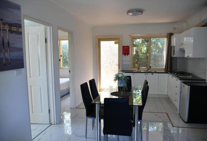 מוטל Golf Place Inn Wollongong