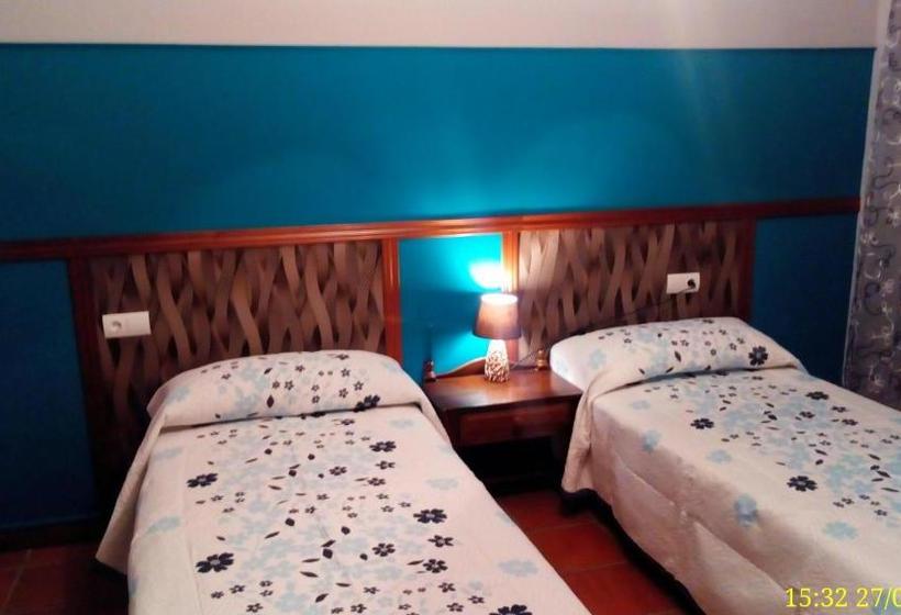 بنسيون Hostal De La Villa Molinos