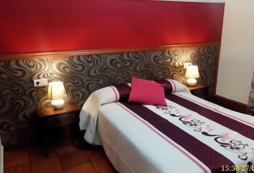 بنسيون Hostal De La Villa Molinos