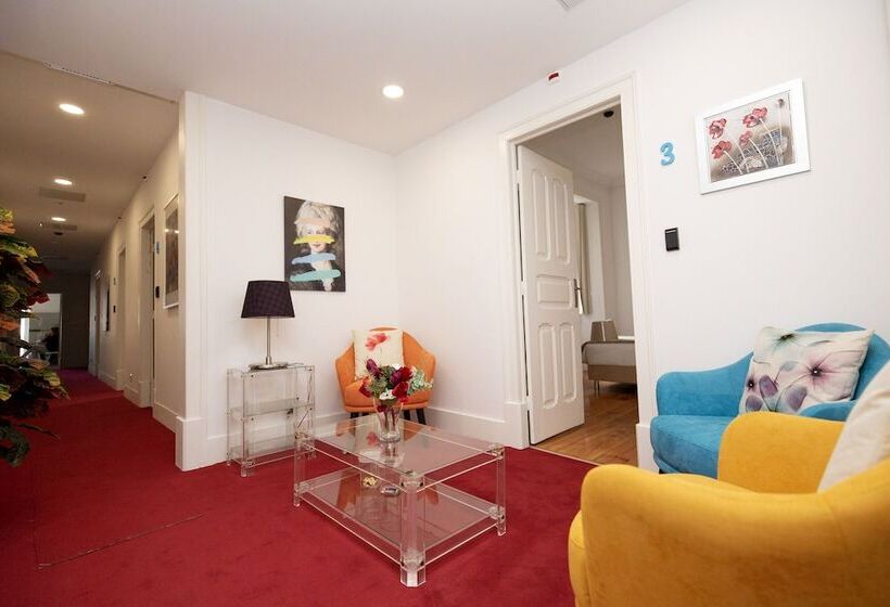 پانسیون Inn   Chiado Boulevard Guest House