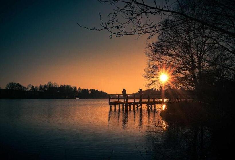 ペンション Landhaus Heimisch Bed & Breakfast