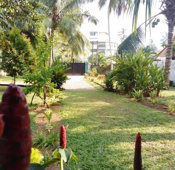 פנסיון Senu Beach Villa