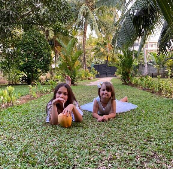 פנסיון Senu Beach Villa