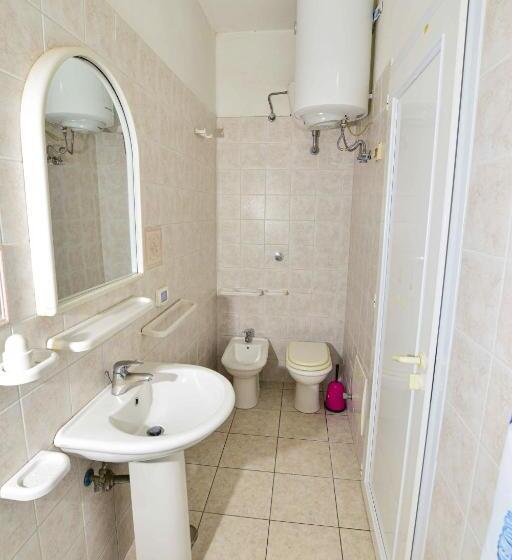 بنسيون Solemareponza Casa Maria