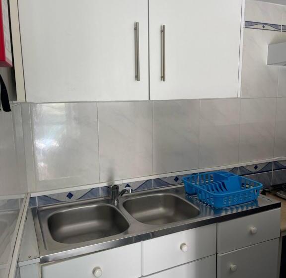 بنسيون West Coast Peniche