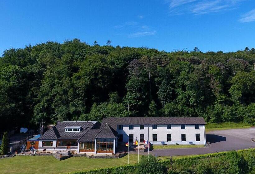 פנסיון Whispering Pines