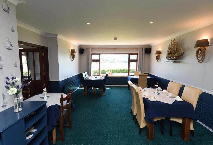 פנסיון Whispering Pines