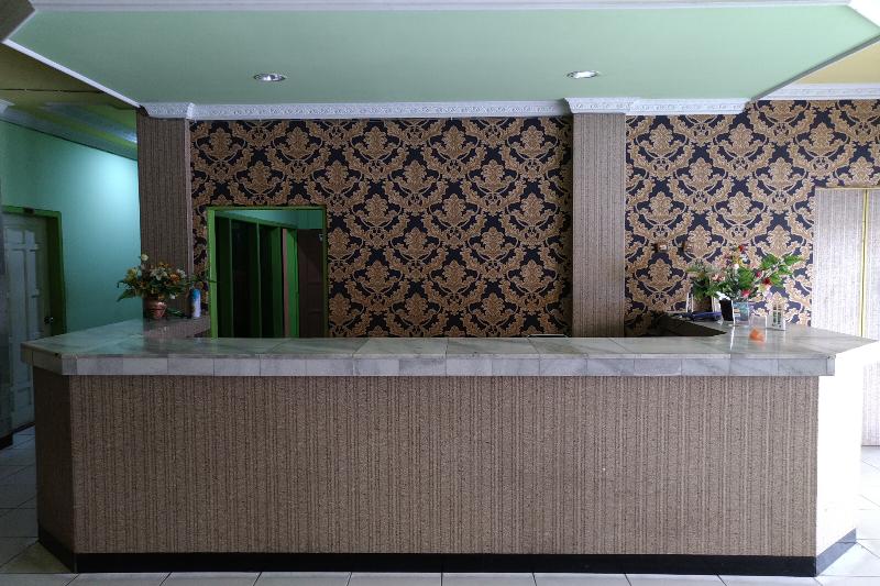 Reddoorz Syariah At Hotel Matahari 2