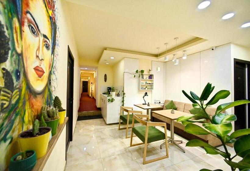 Skyline Hotel Yerevan