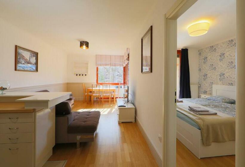 The Bluedeck Wellness Apartment