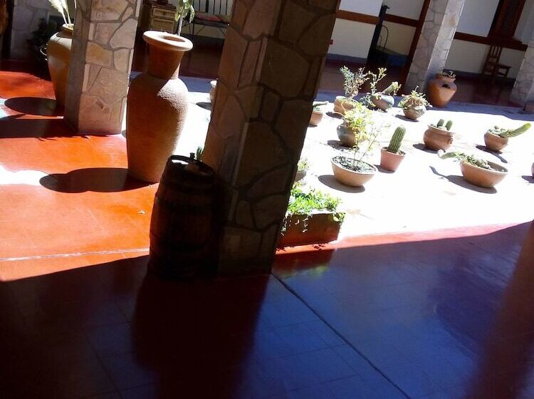 ユースホステル Azul Humahuaca Hostal