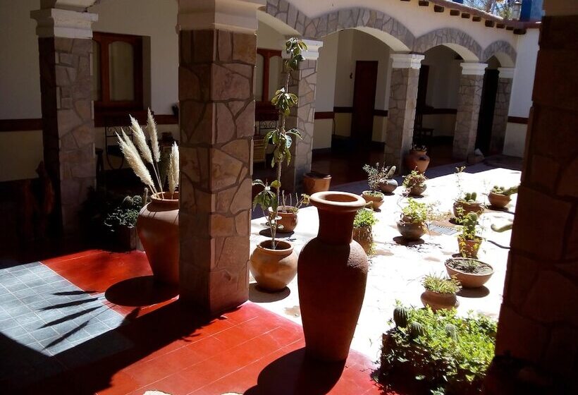 ユースホステル Azul Humahuaca Hostal