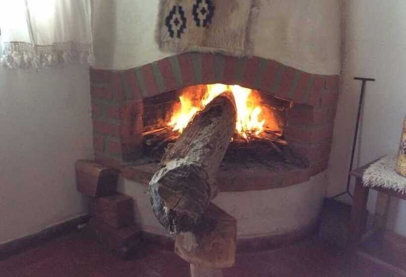 ユースホステル Azul Humahuaca Hostal