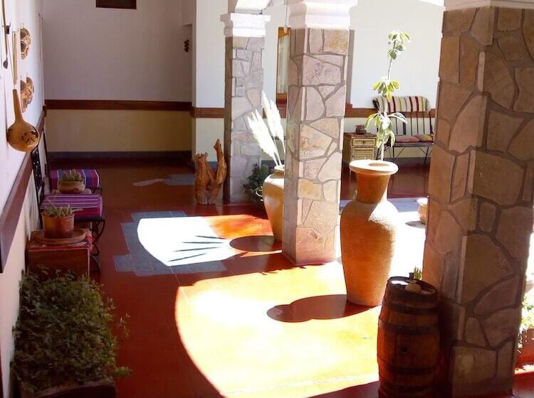 ユースホステル Azul Humahuaca Hostal
