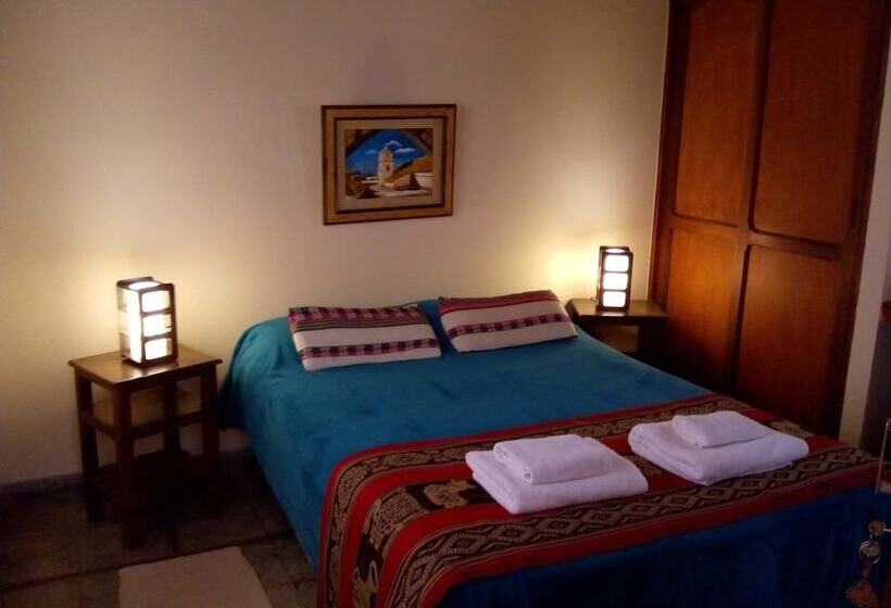 ユースホステル Azul Humahuaca Hostal