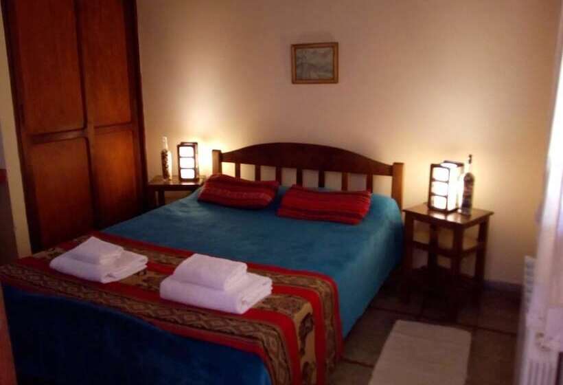 ユースホステル Azul Humahuaca Hostal