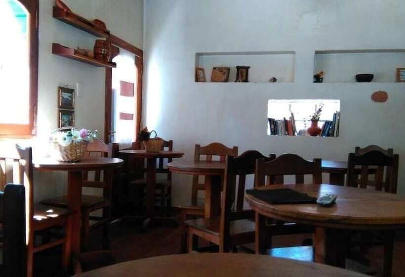 ユースホステル Azul Humahuaca Hostal