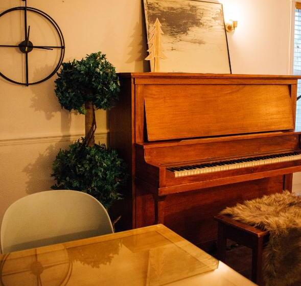 호스텔 Maison De Vébron