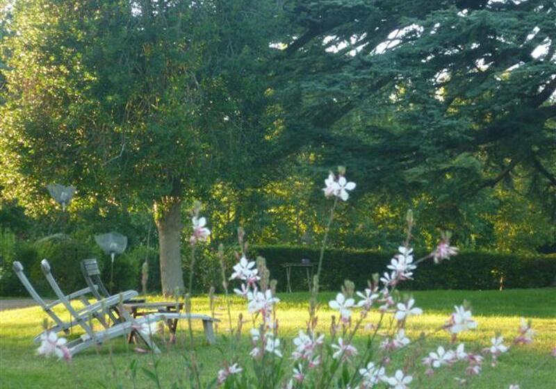 Bed And Breakfast   Château Du Vau