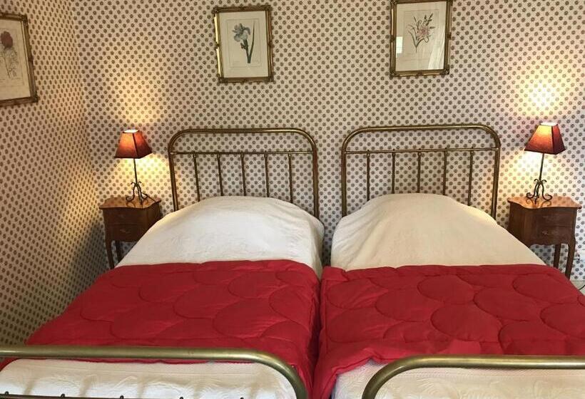 Bed And Breakfast   Château Du Vau