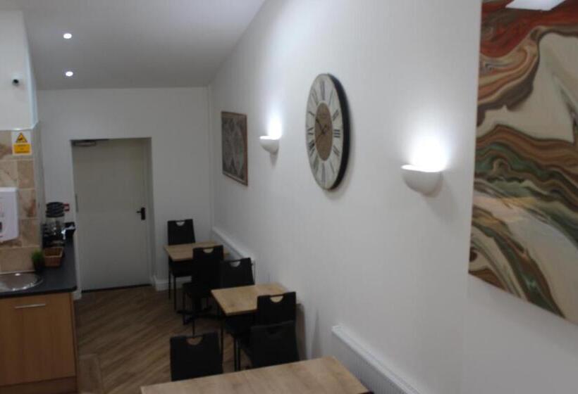 مبيت وإفطار Fir Tree Barn