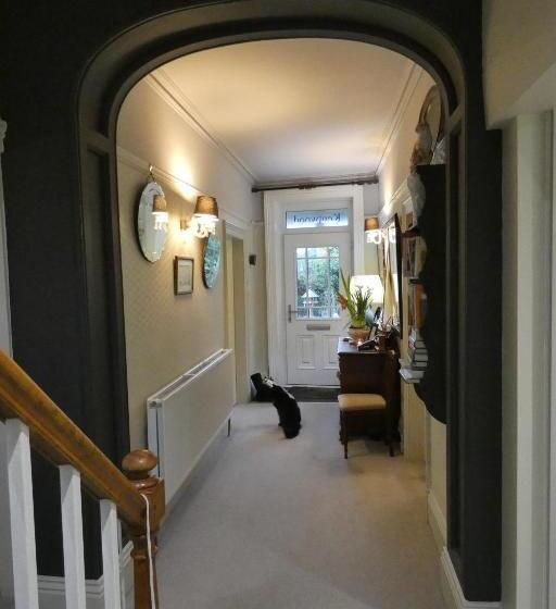 ベッドアンドブレックファースト Kentwood Guest House