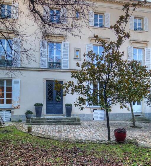 تختخواب و صبحانه L Hotel Particulier   Le Mans