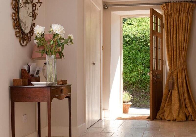 مبيت وإفطار The Old Post Office  Adlestrop