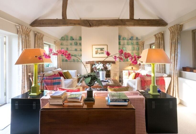 مبيت وإفطار The Old Post Office  Adlestrop