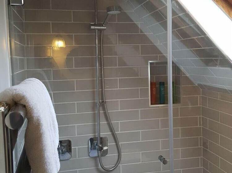 مبيت وإفطار The Old Post Office  Adlestrop