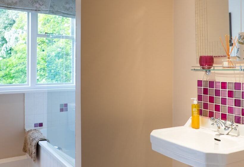 مبيت وإفطار The Old Post Office  Adlestrop