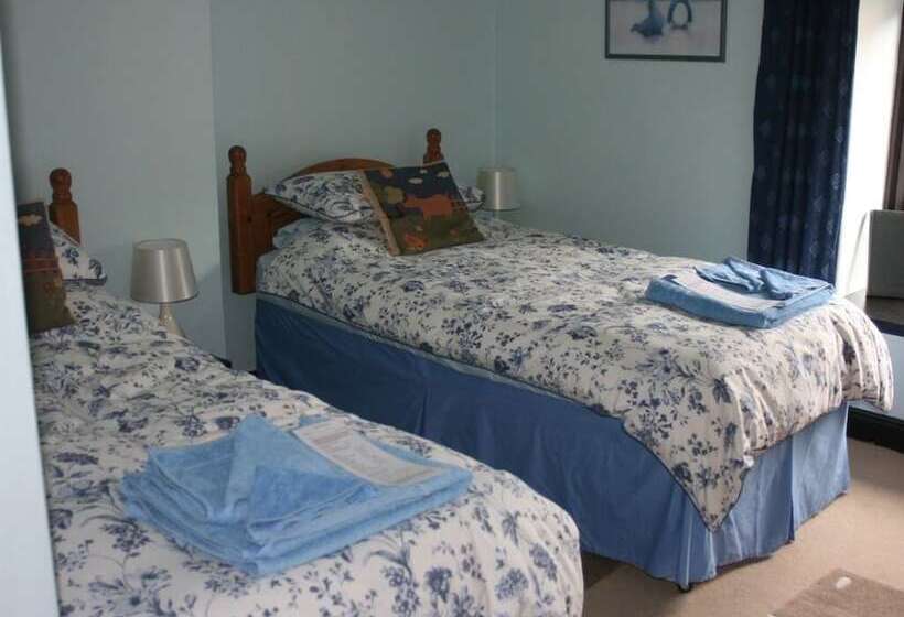 Bed and Breakfast The Old School House