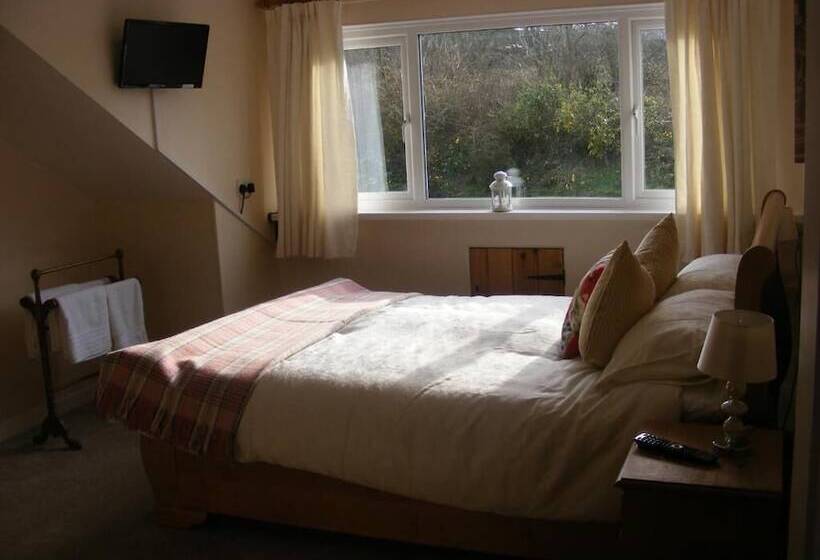 Blaencwm Bed And Breakfast