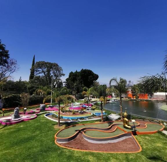 Casa Flores Hotel & Spa