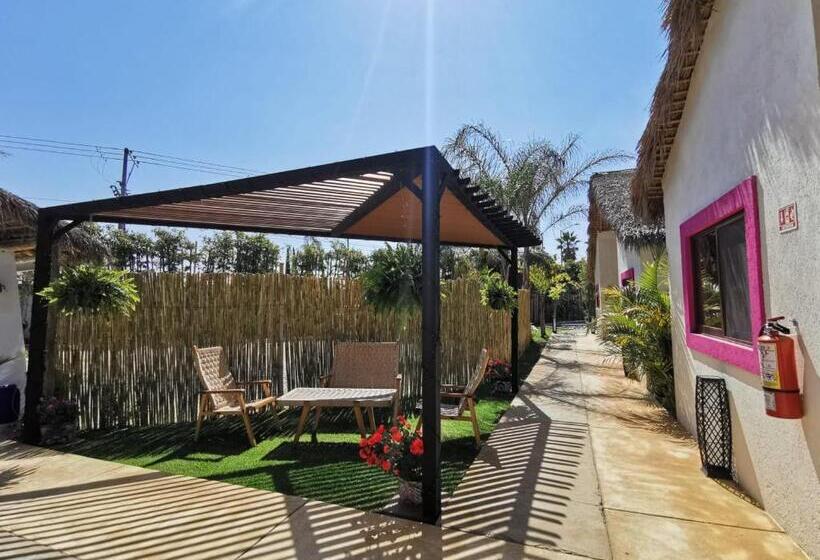 Casa Flores Hotel & Spa