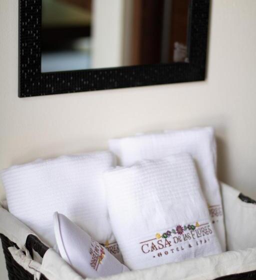 Casa Flores Hotel & Spa